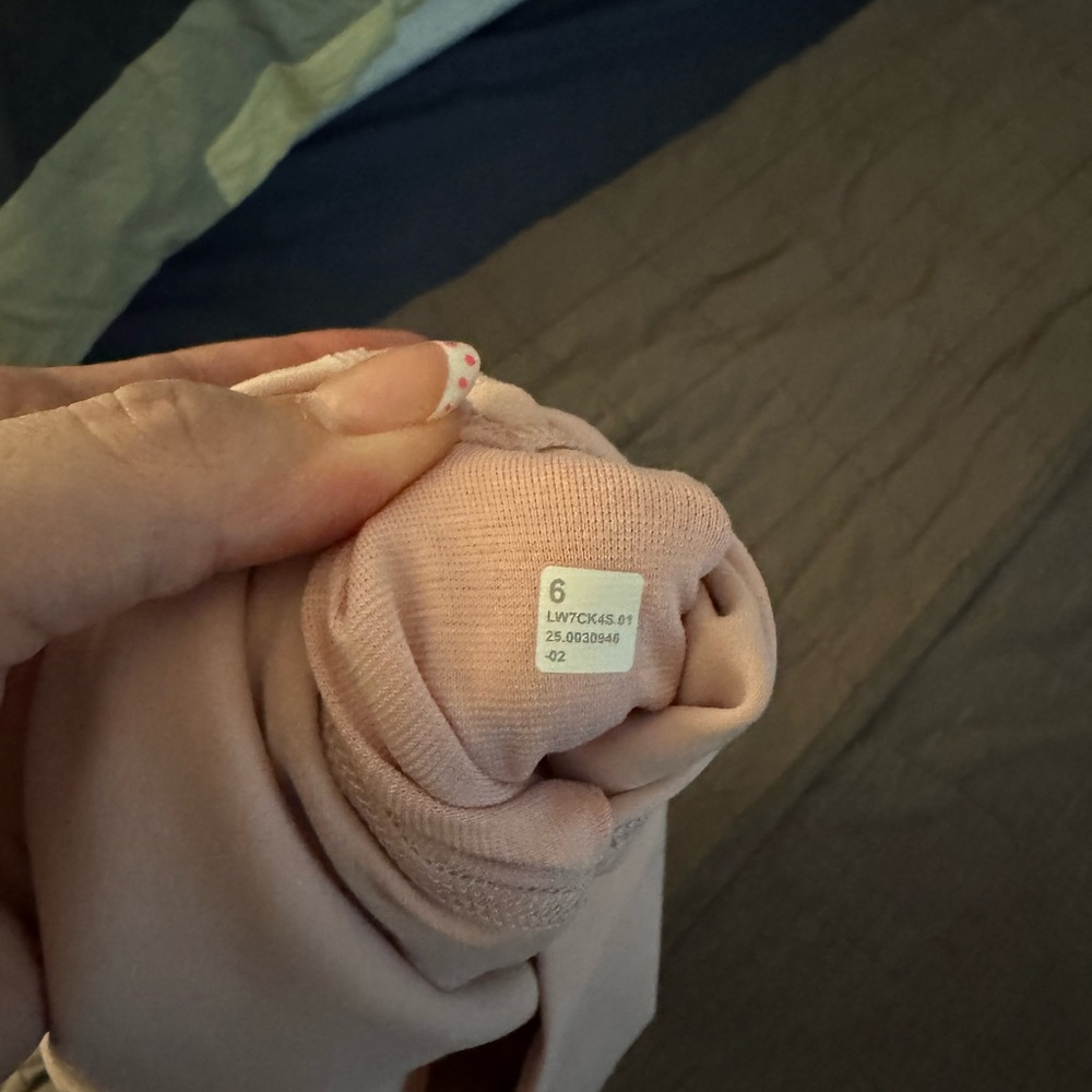 NWOT lululemon align shorts 6 - Picture 5 of 6